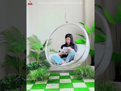 Chaise oscillable transparente pour patio