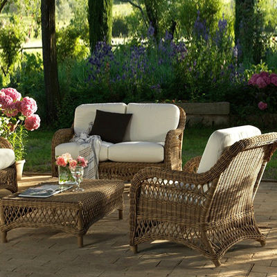 Nordic Patio Courtyard PE Rattan Aluminum Sofa And Table Set With Waterproof Polyester Fabric