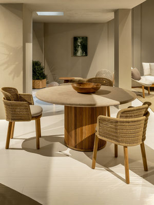 Pastoral Style Teak Wood Table And Chair Luxury Woven Rope Outdoor Furniture For Garden